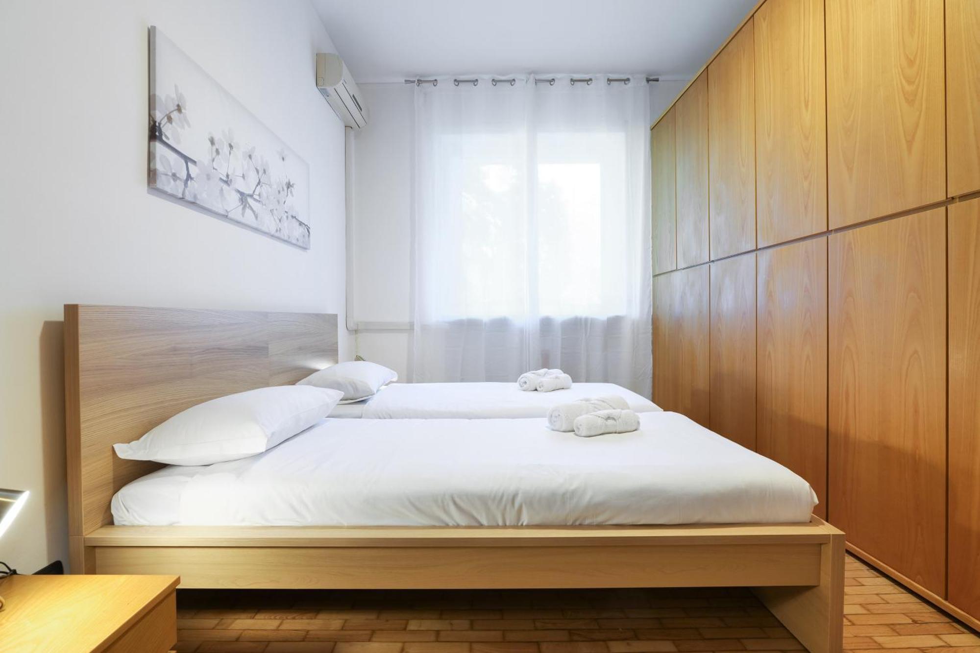 Primopiano - Venezuela Apartment Milan Bagian luar foto