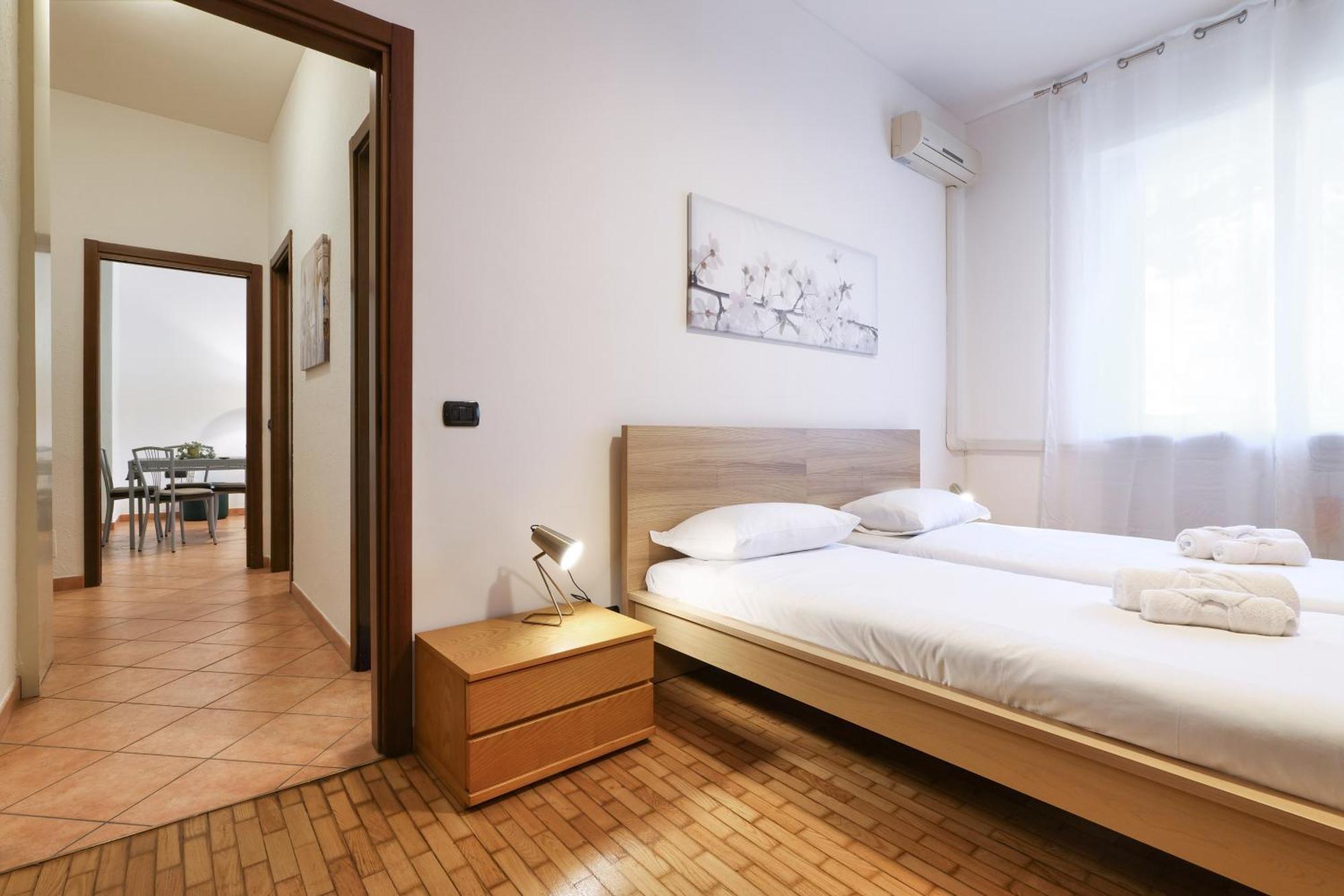Primopiano - Venezuela Apartment Milan Bagian luar foto