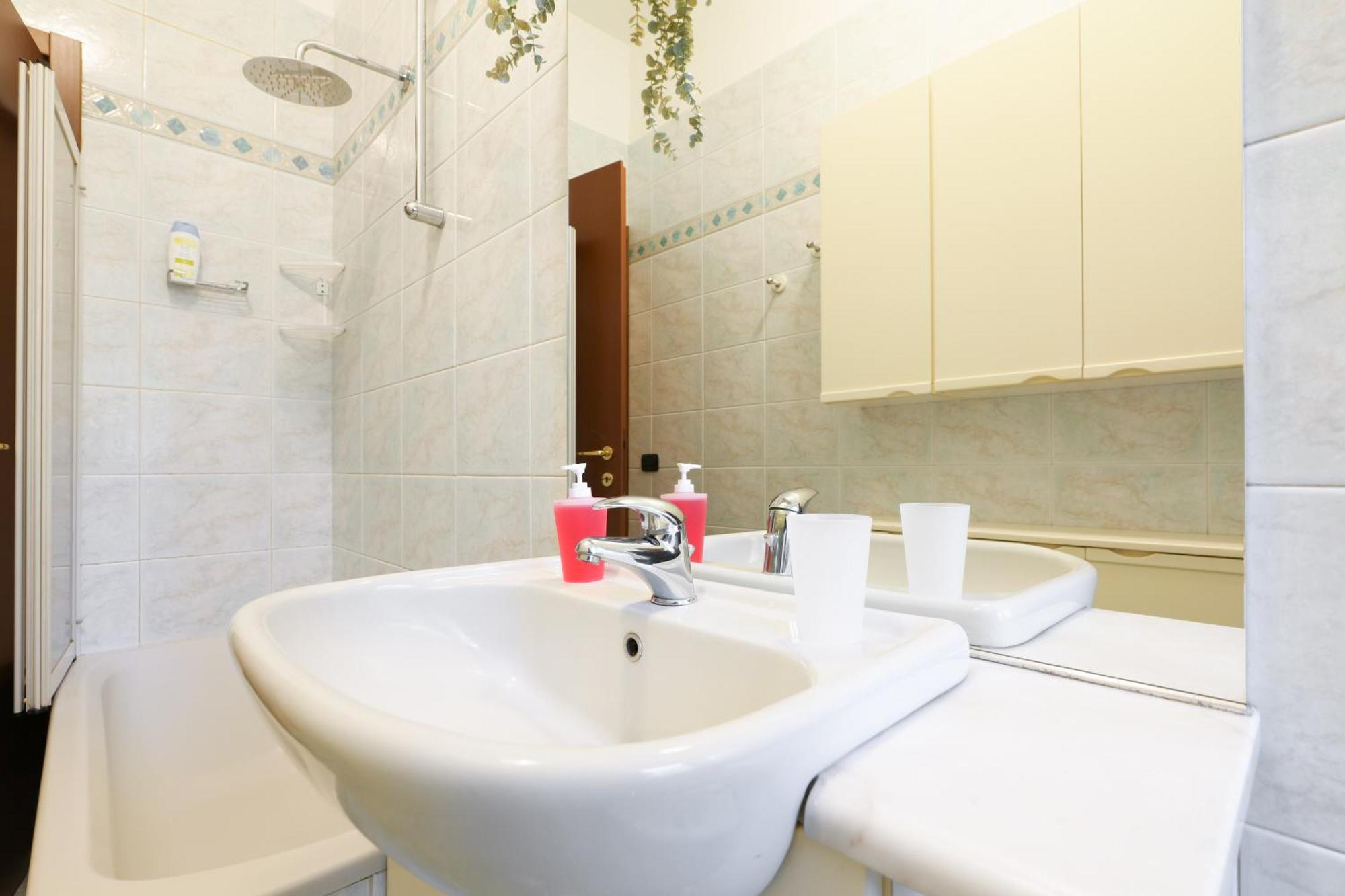 Primopiano - Venezuela Apartment Milan Bagian luar foto